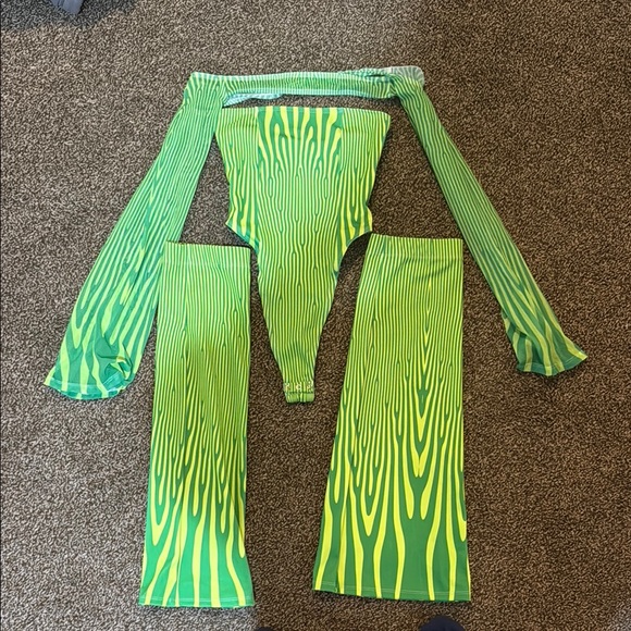 Badinka Tops - Green Badinka Rave Bodysuit and Set